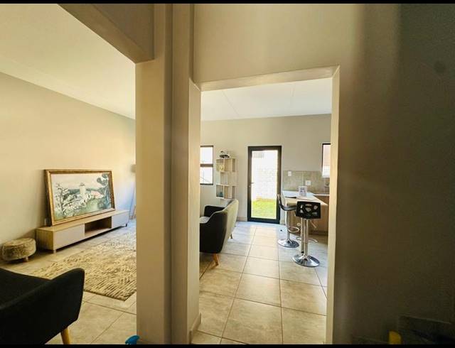 3 BEDROOM TOWNHOUSE FOR SALE IN WITBANK CENTRAL